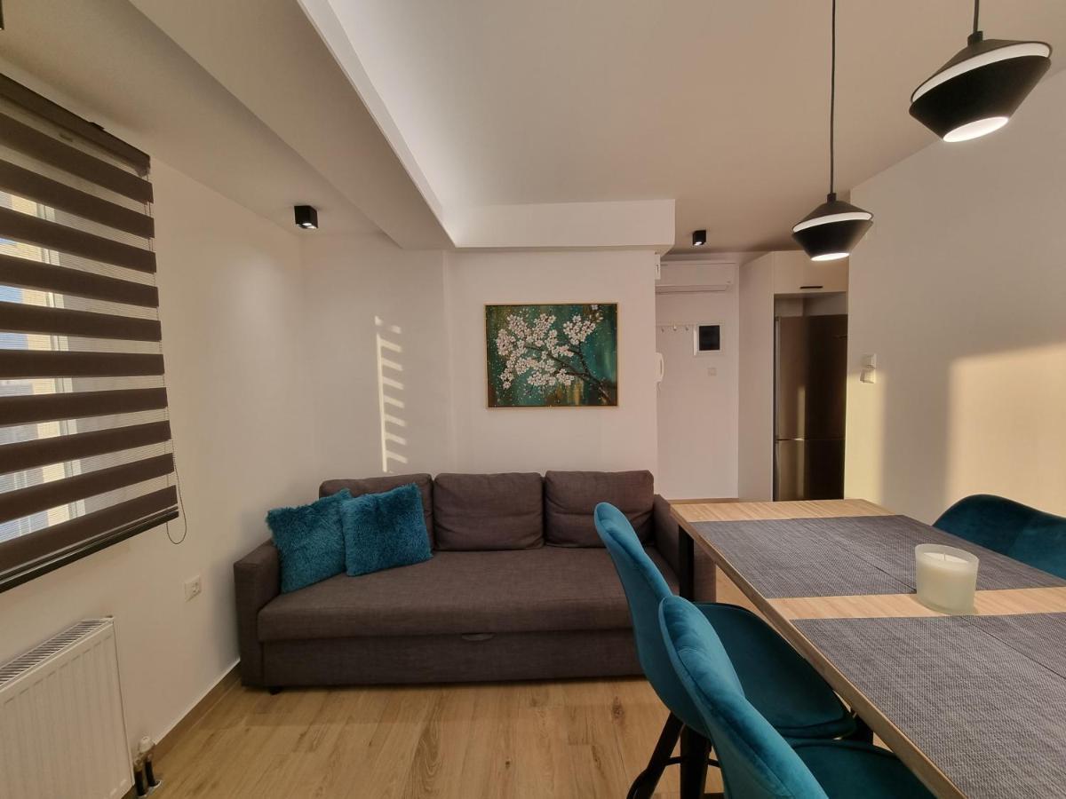 Larisa Hospitality I - Roof Top Apartment - With Free Parking Eksteriør bilde