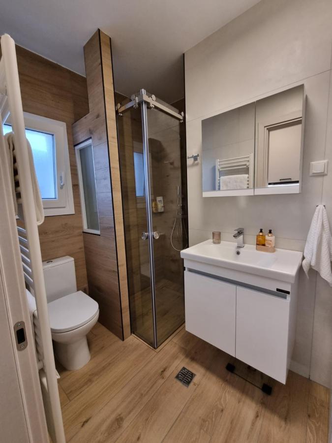 Larisa Hospitality I - Roof Top Apartment - With Free Parking Eksteriør bilde