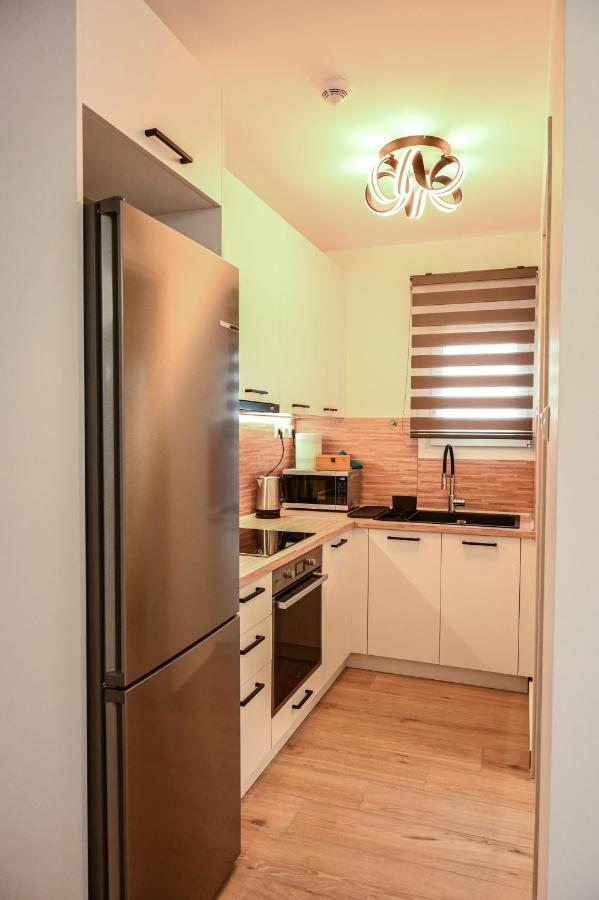 Larisa Hospitality I - Roof Top Apartment - With Free Parking Eksteriør bilde