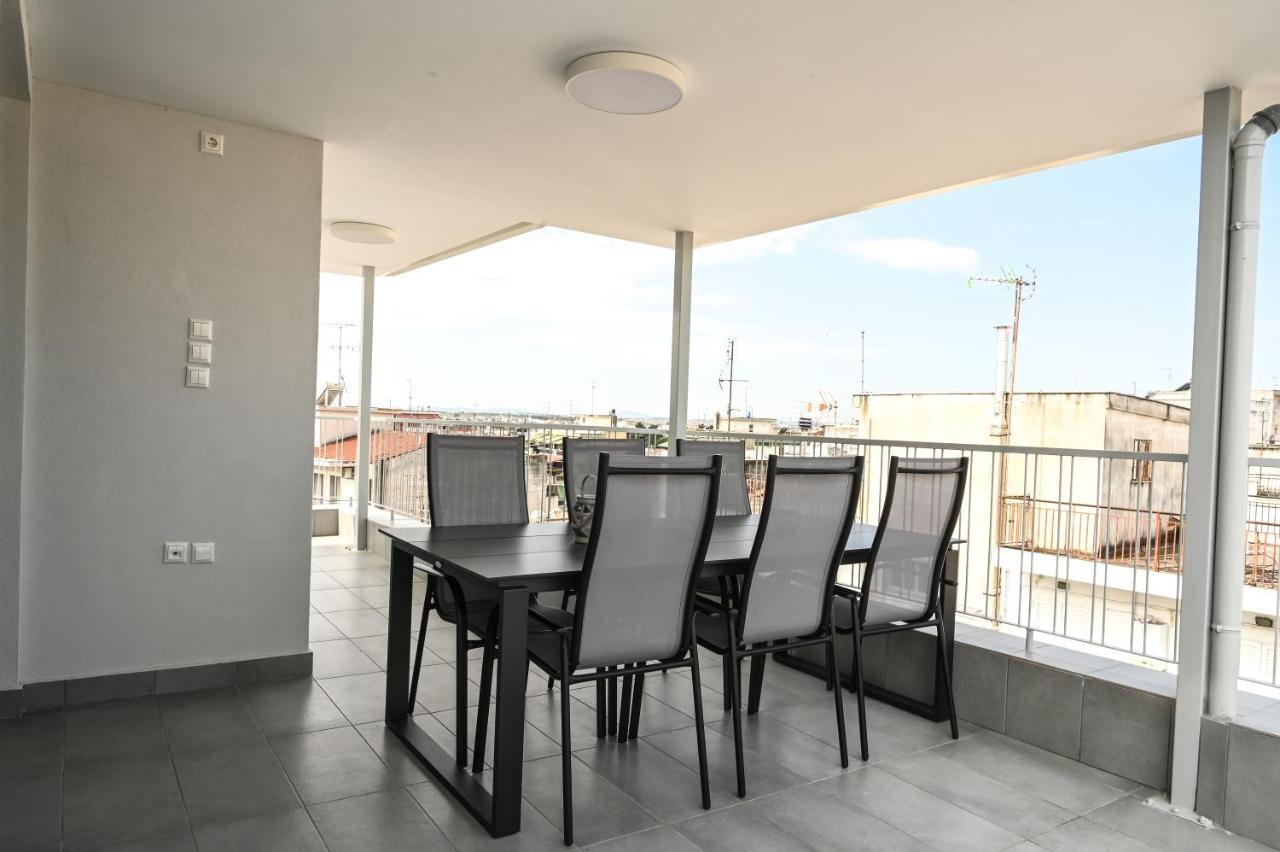 Larisa Hospitality I - Roof Top Apartment - With Free Parking Eksteriør bilde